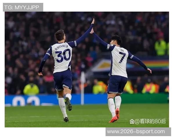 英超球员本周赛前首次单膝下跪共同反对种族歧视行动 英超球员本周赛前首次单膝下跪共同反对种族歧视行动