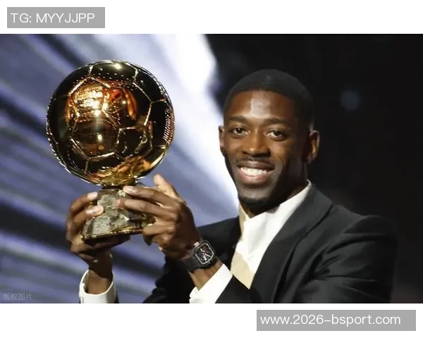 登贝莱回顾2025年辉煌时刻金球奖FIFA最佳与六冠王荣耀齐聚社媒分享 登贝莱回顾2025年辉煌时刻金球奖FIFA最佳与六冠王荣耀齐聚社媒分享