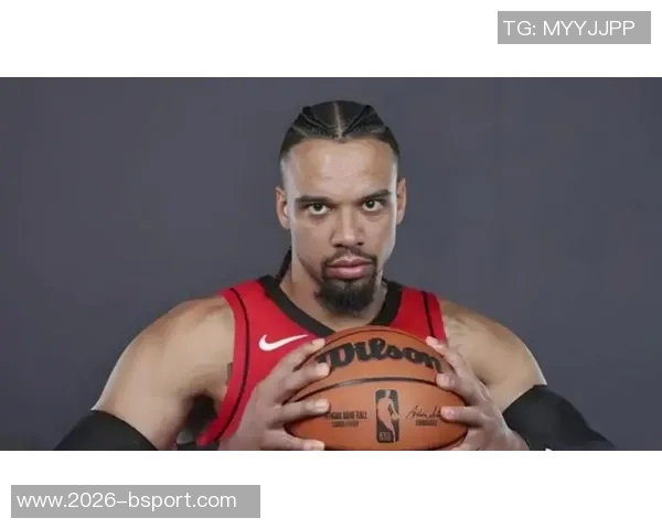 狄龙表现低迷遭遇困境13投仅中2分数惨淡5分6板1助1帽4犯规显疲态 狄龙表现低迷遭遇困境13投仅中2分数惨淡5分6板1助1帽4犯规显疲态